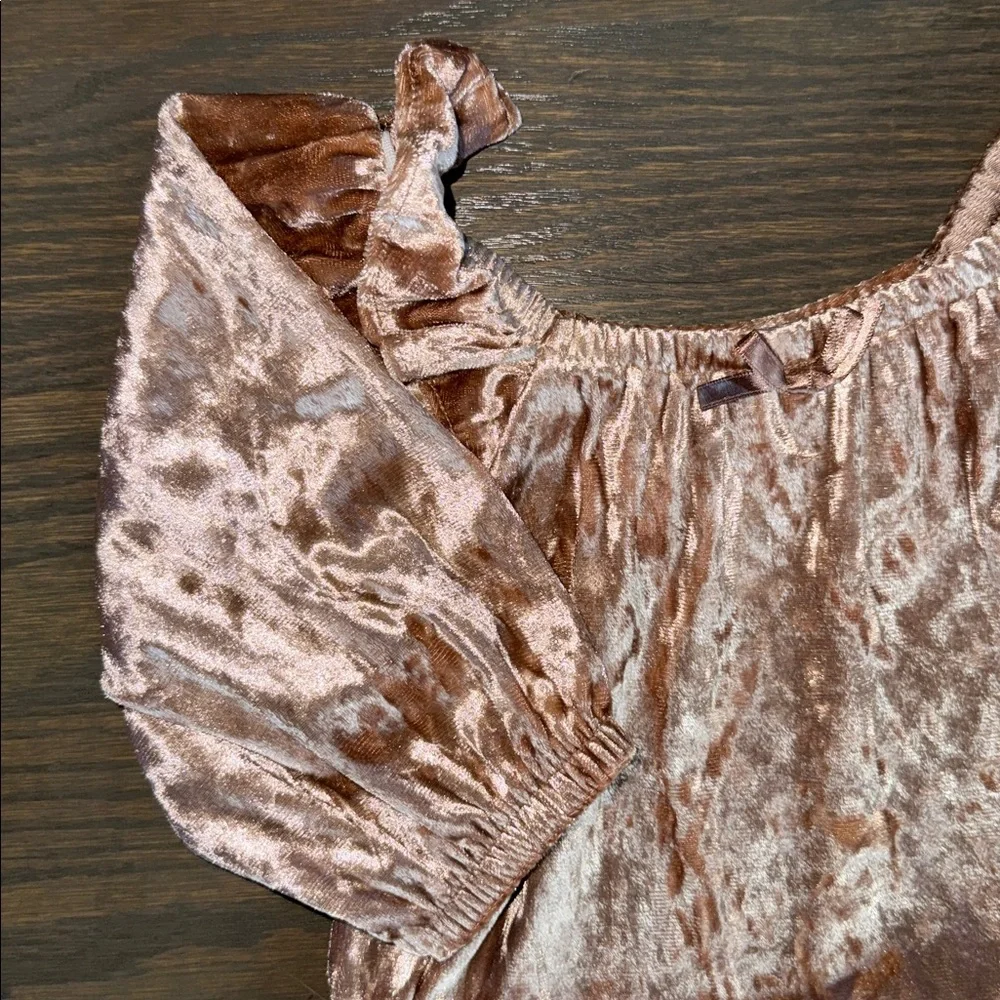 Old Navy Ruffled Velvet Peplum Top | 3T